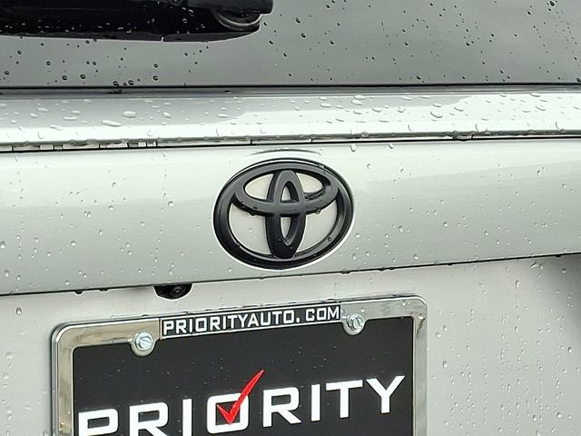 Used 2023 Toyota RAV4 XLE w/ Convenience Package image 33