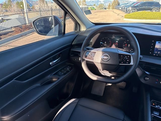 Certified 2025 Nissan Murano SV AWD/4WD image 13