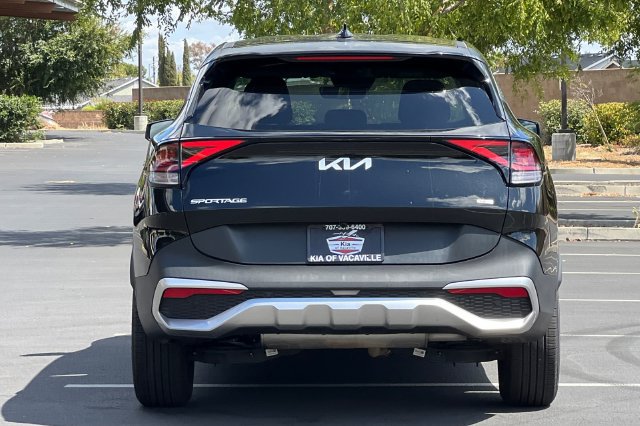 Used 2023 Kia Sportage LX AWD/4WD image 7