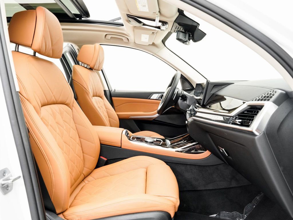 Used 2026 BMW X7 xDrive40i image 22