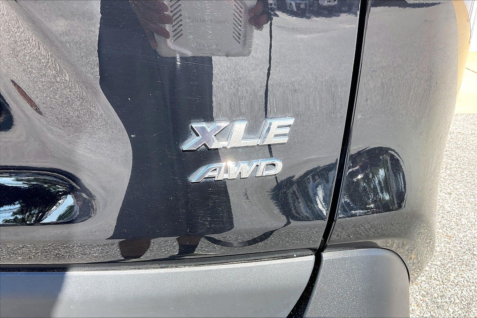 Used 2025 Toyota RAV4 XLE AWD/4WD image 10