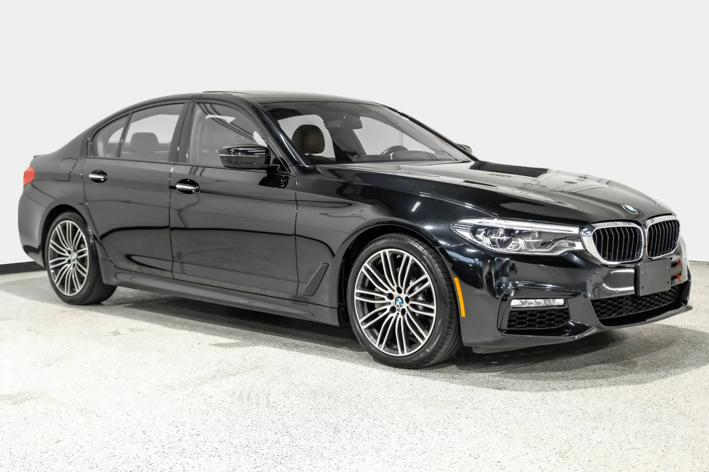 Used 2017 BMW 540i RWD image 4