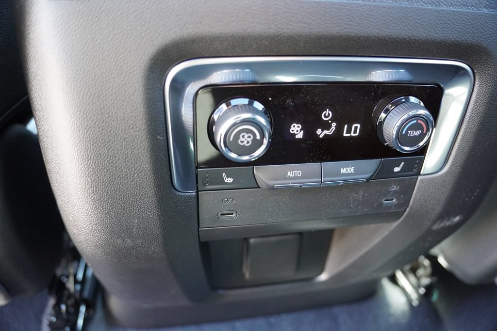 New 2026 Chevrolet Tahoe Premier w/ Sun And Tow Package AWD/4WD image 15