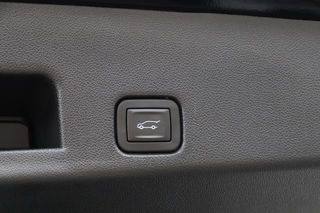 Used 2026 Chevrolet Traverse RS AWD/4WD image 10