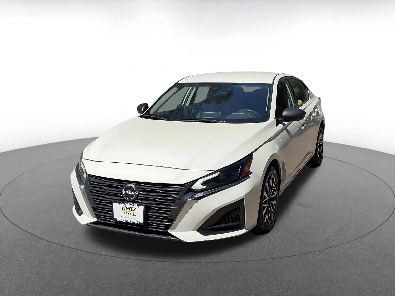 Used 2025 Nissan Altima 2.5 SV FWD image 5