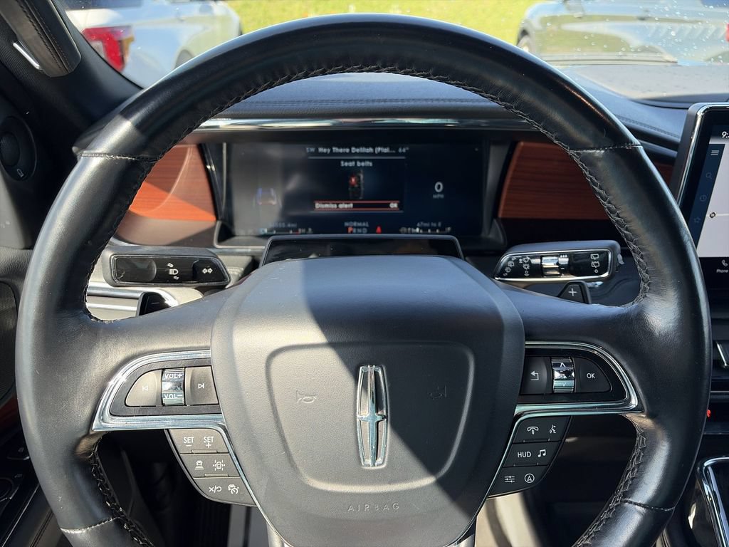Used 2024 Lincoln Navigator Reserve AWD/4WD image 14