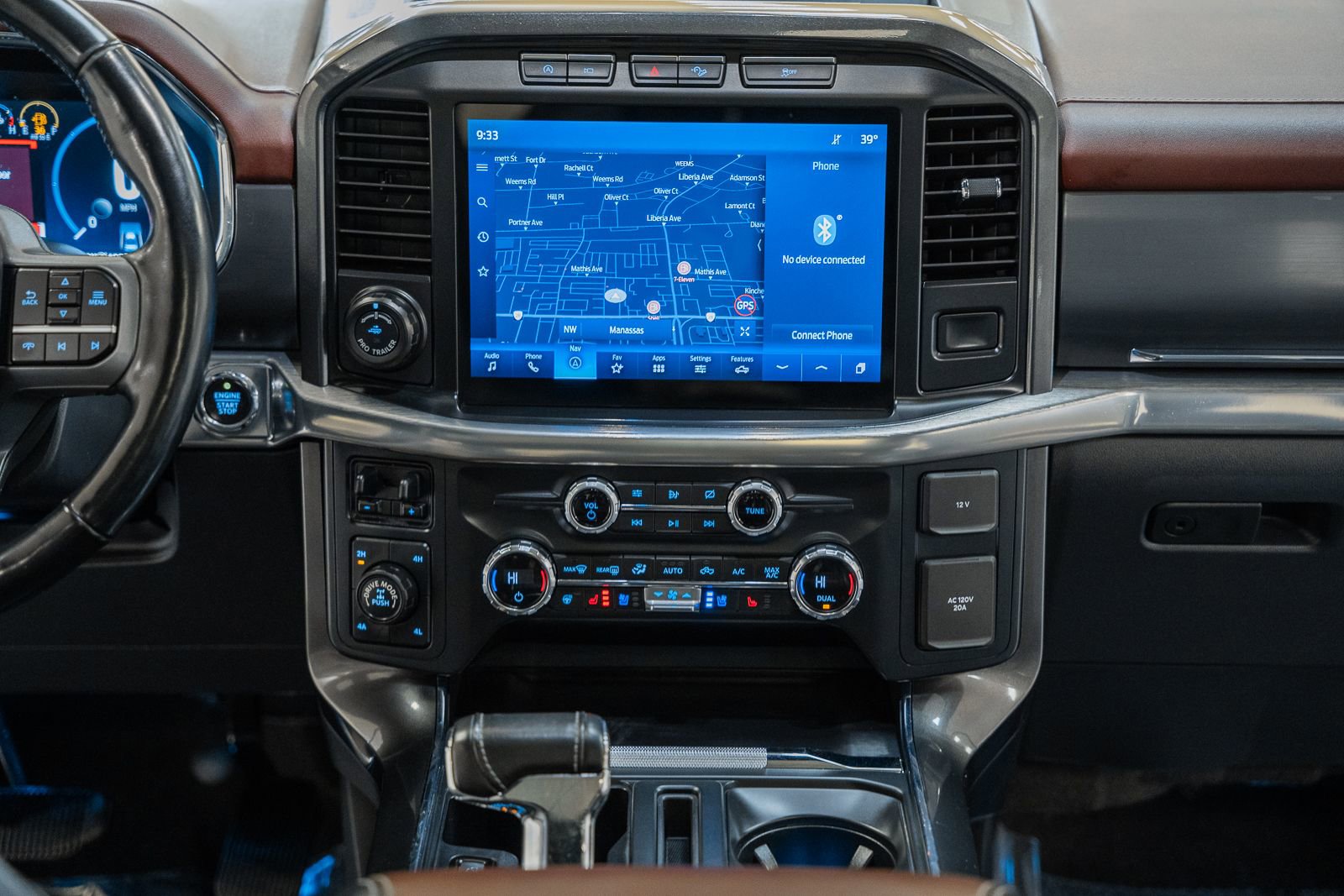 Certified 2021 Ford F150 Lariat w/ Equipment Group 502A High image 29