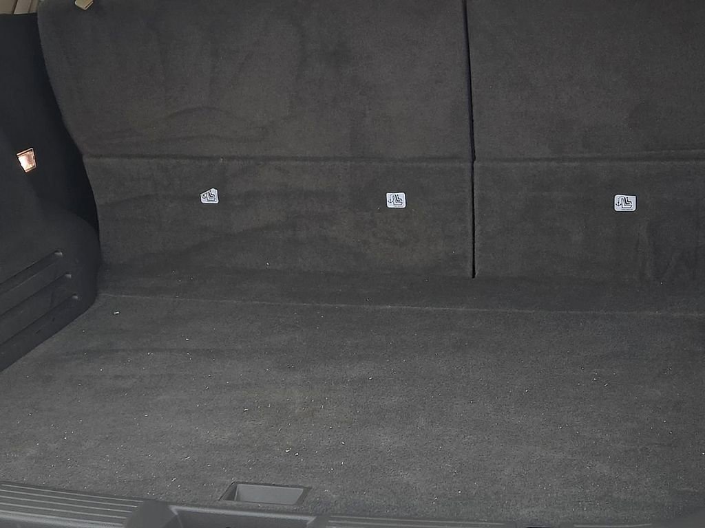 Used 2010 Lincoln MKX Base image 9