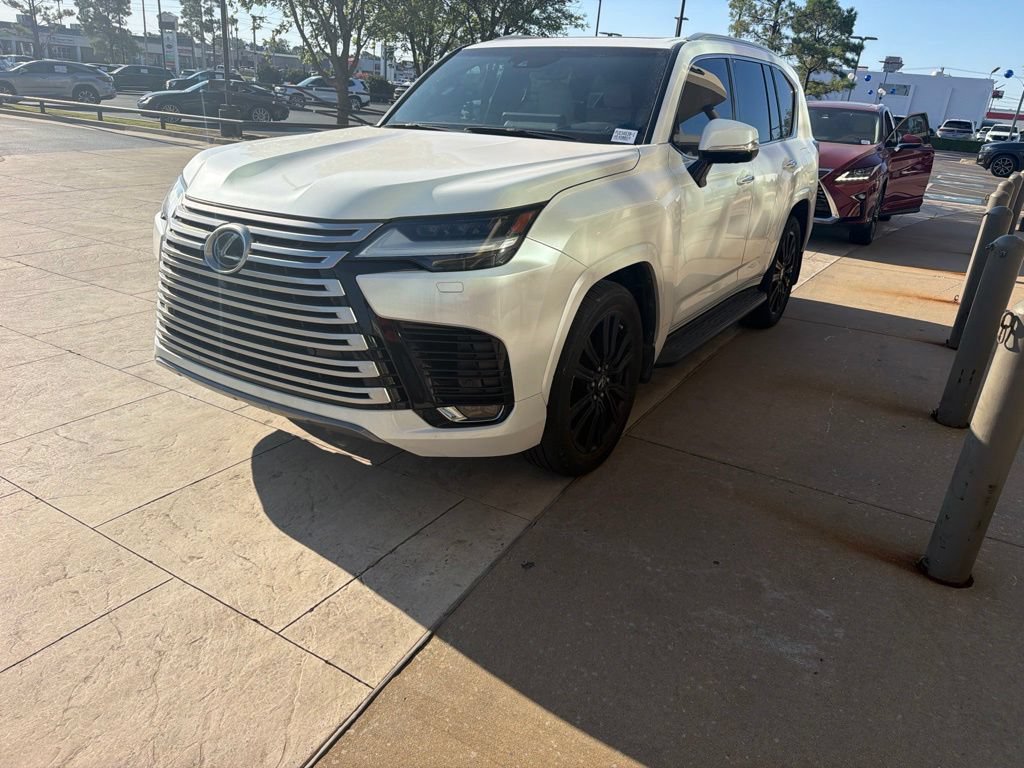 Used 2023 Lexus LX 600 4WD w/ Accessory Package (Z1) image 1