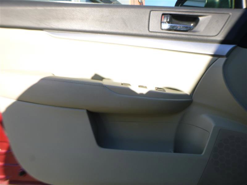 Used 2011 Subaru Outback 2.5i Premium image 15