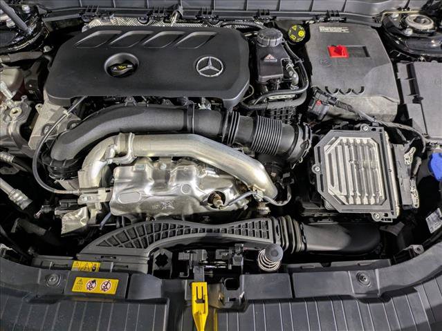 Certified 2025 Mercedes-Benz GLB 250 image 24