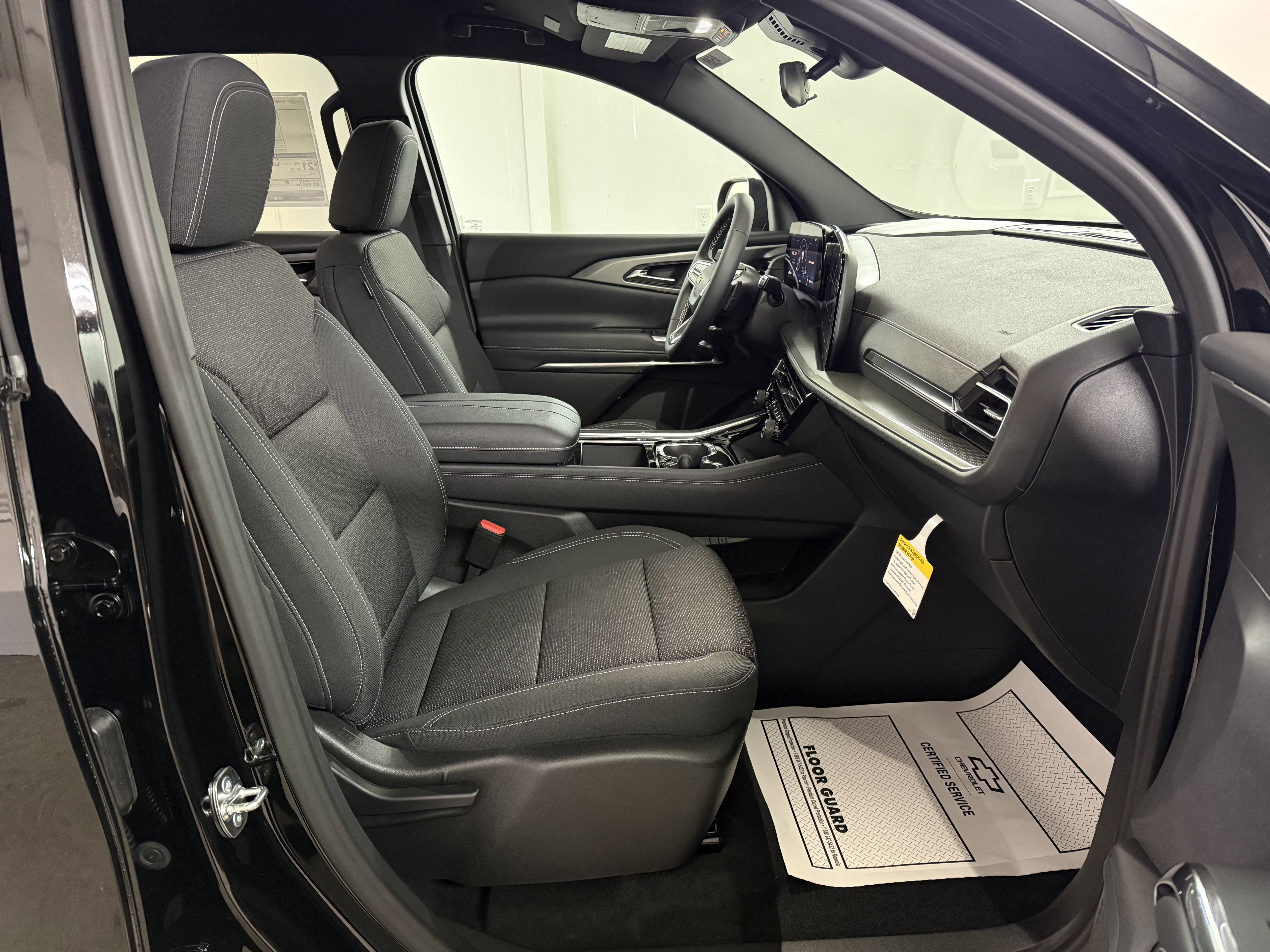 New 2026 Chevrolet Traverse LT image 30