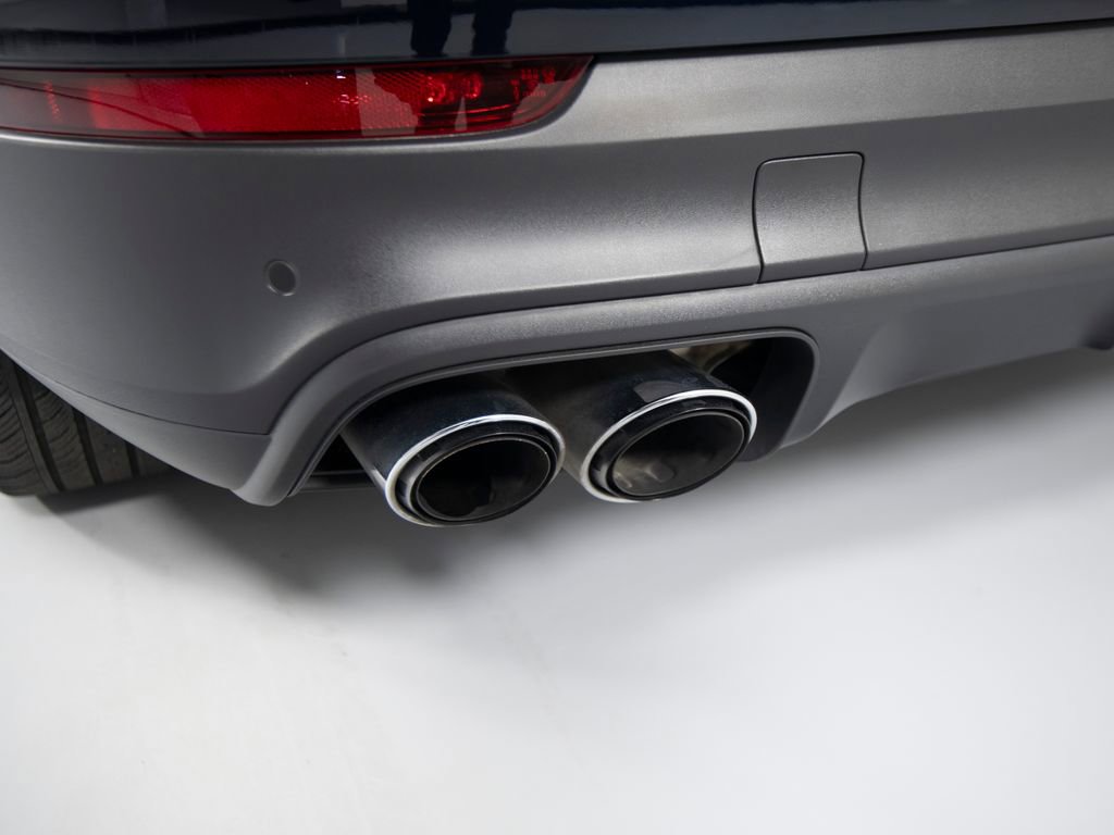 Certified 2020 Porsche Cayenne AWD/4WD image 40