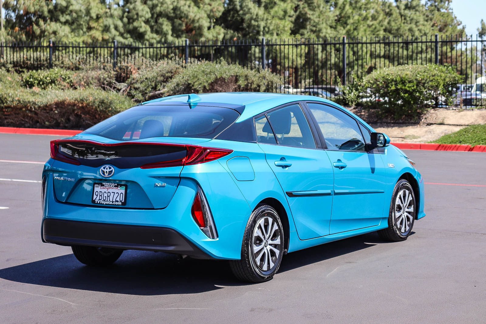 Certified 2022 Toyota Prius Prime XLE FWD image 7