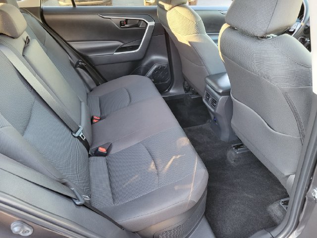 Used 2024 Toyota RAV4 LE AWD/4WD image 19