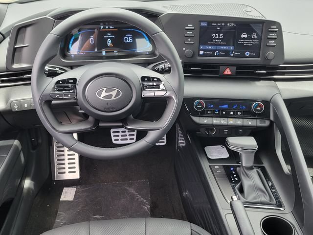 New 2026 Hyundai Elantra SEL Sport FWD image 6