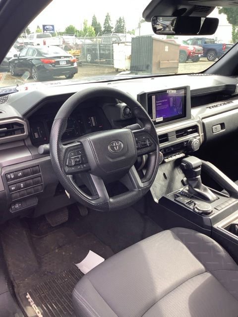 Used 2025 Toyota Tacoma SR5 AWD/4WD image 2