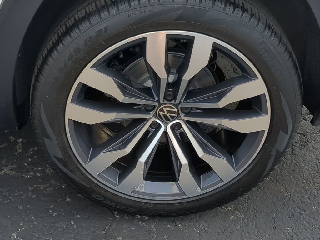 Used 2022 Volkswagen Atlas SEL Premium image 10