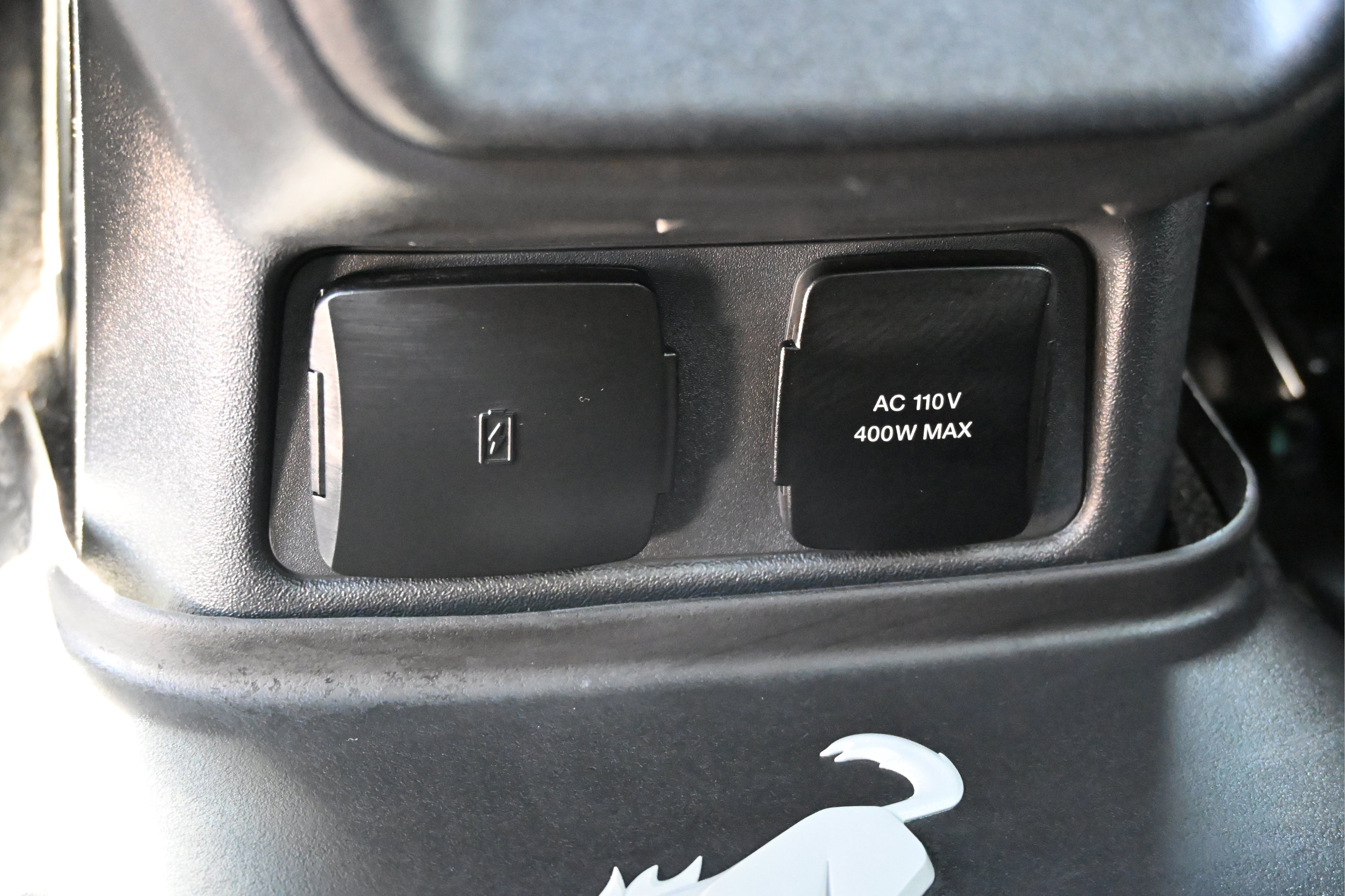 Used 2025 Ford Bronco Outer Banks AWD/4WD image 13