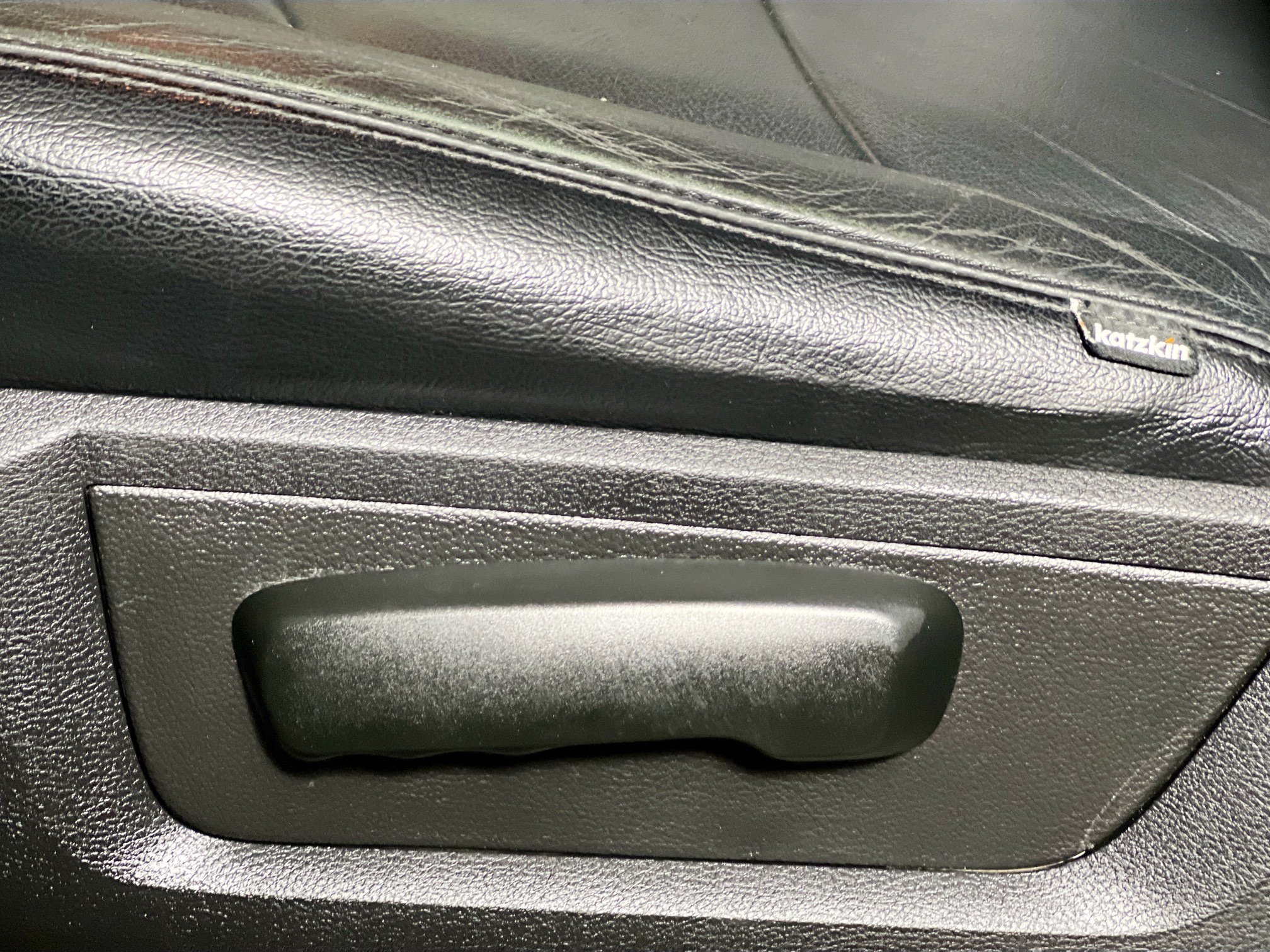 Used 2019 RAM 1500 Classic SLT AWD/4WD image 15