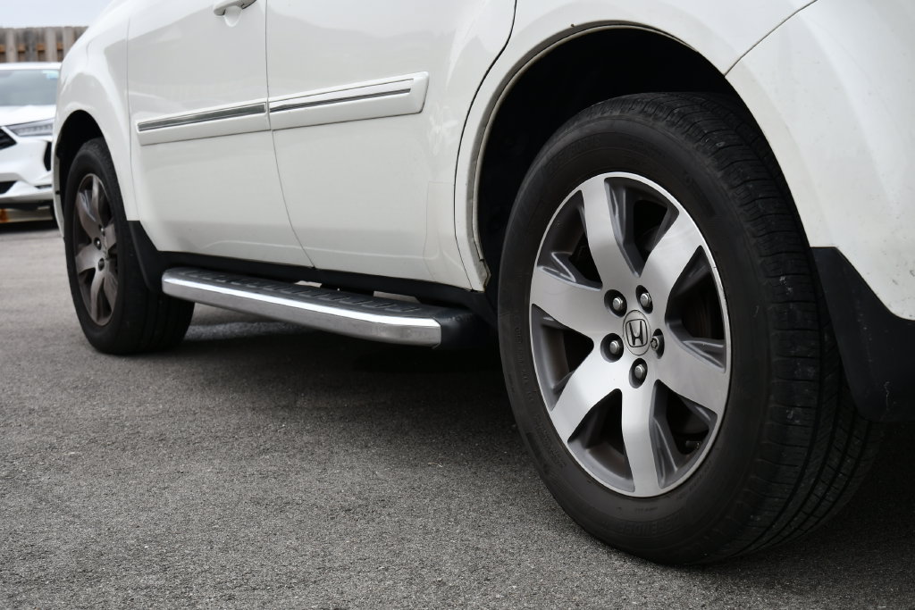 Used 2014 Honda Pilot Touring image 12