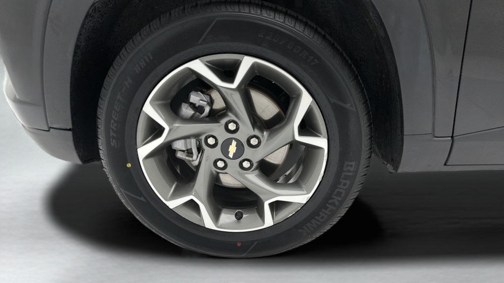 Used 2025 Chevrolet Trax LT w/ LT Convenience Package FWD image 9
