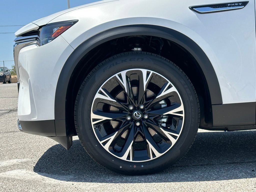 New 2025 MAZDA CX-90 Plug-In Hybrid w/ Premium Plus AWD/4WD image 11
