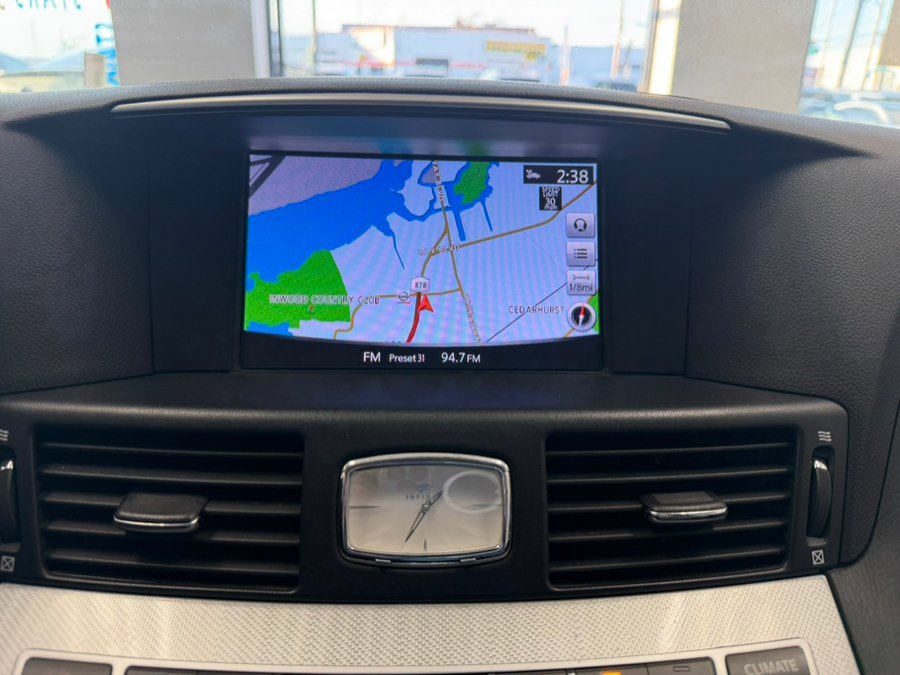 Used 2019 INFINITI Q70 Luxe RWD image 41