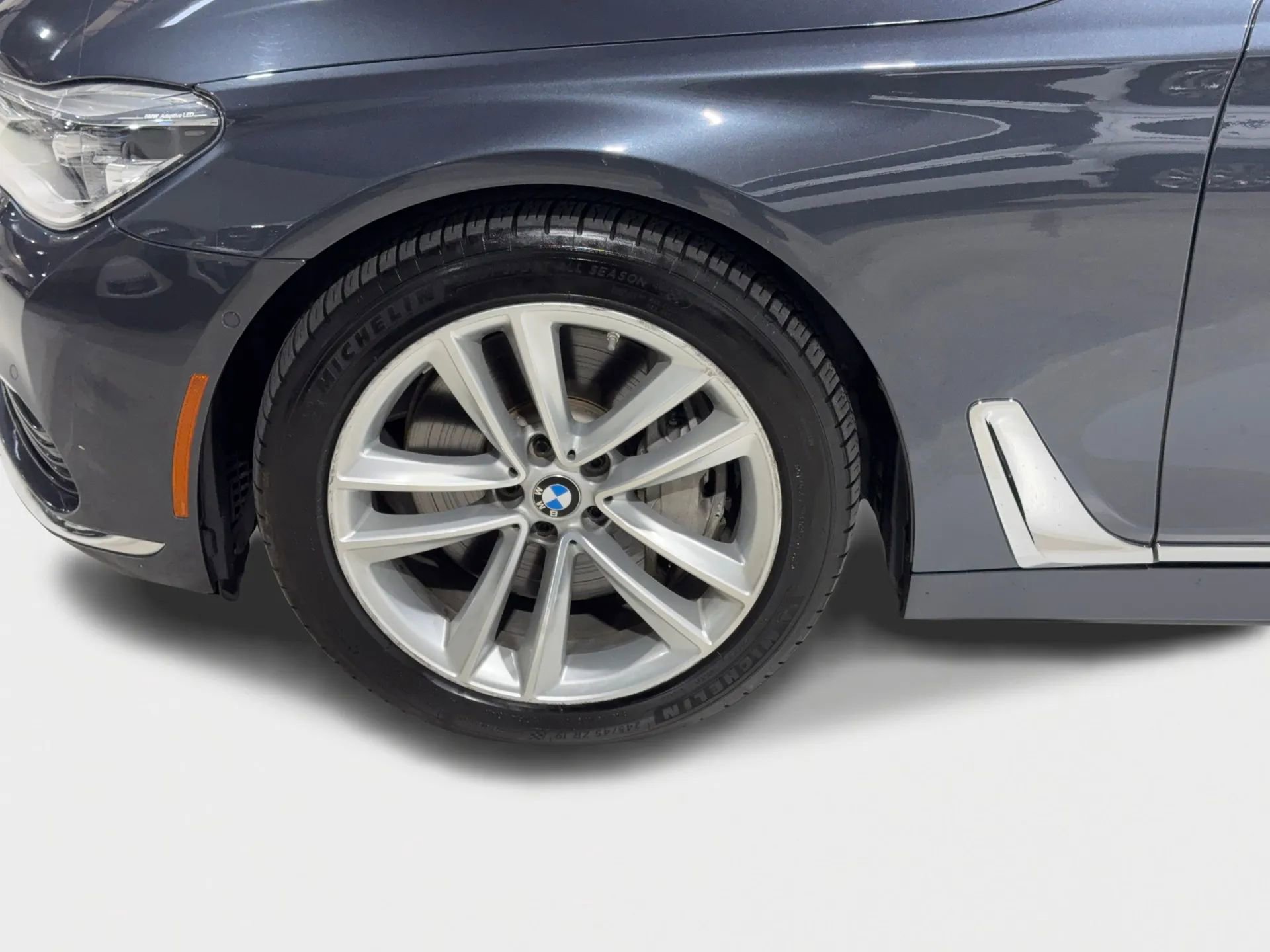 Used 2017 BMW 750i xDrive image 33