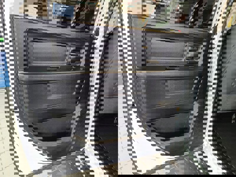 Used 2014 RAM 1500 Express image 11