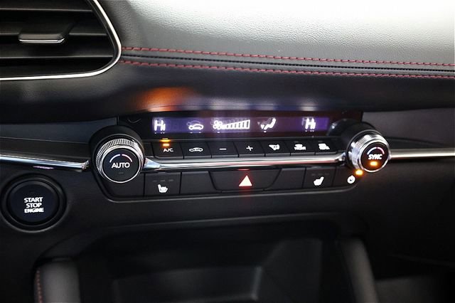 New 2026 MAZDA MAZDA3 Carbon image 30