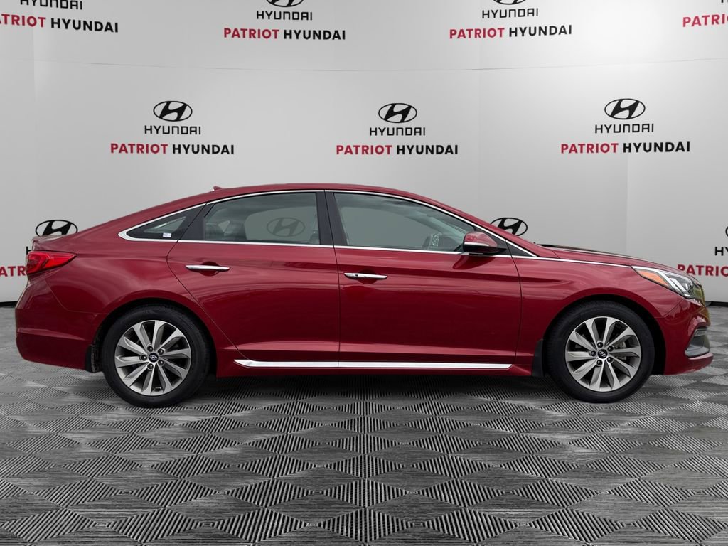 Used 2015 Hyundai Sonata Sport w/ Option Group 04 FWD image 2