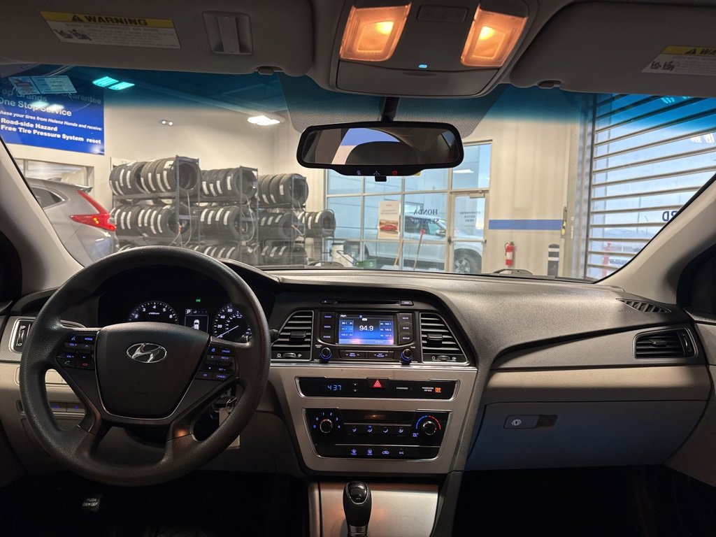 Used 2015 Hyundai Sonata SE w/ Option Group 09 image 9