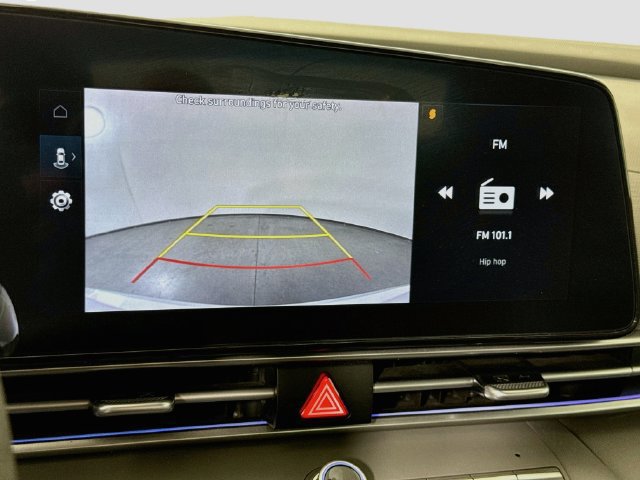 Used 2024 Hyundai Elantra SEL FWD image 14