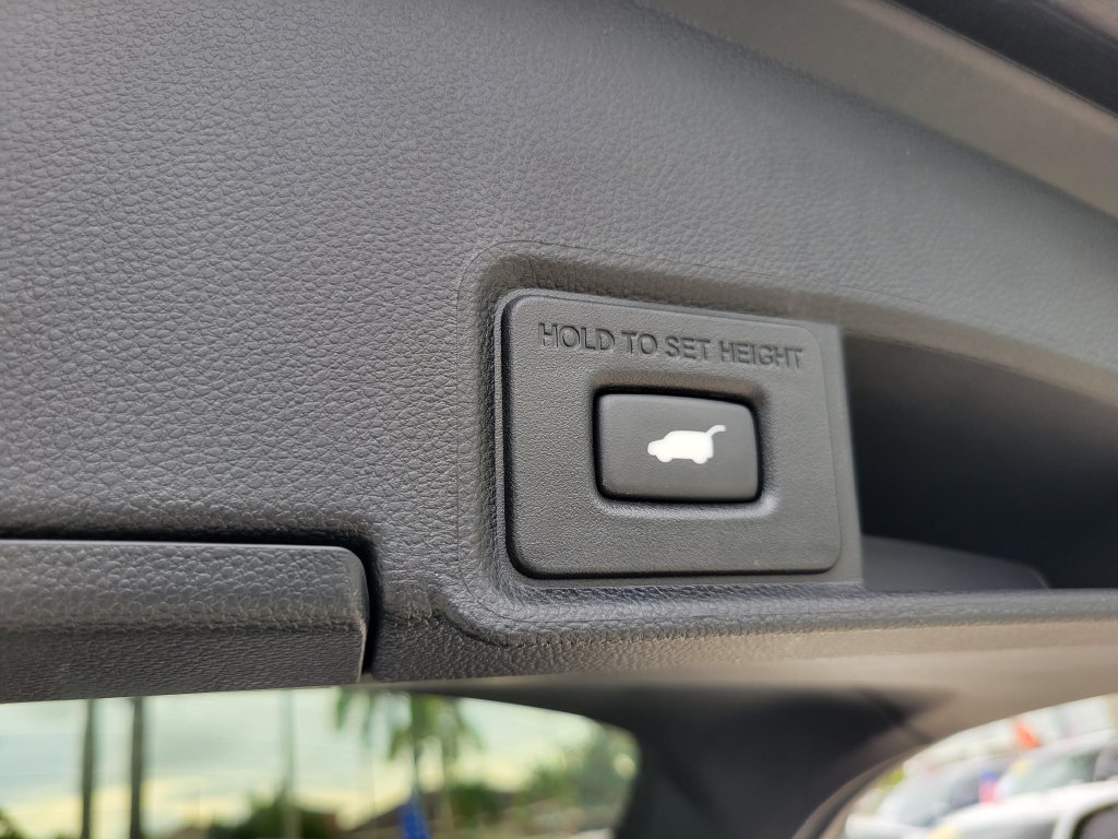 Used 2024 Acura RDX SH-AWD image 9
