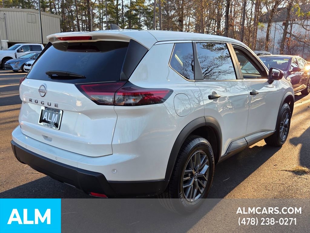 Used 2024 Nissan Rogue S image 13
