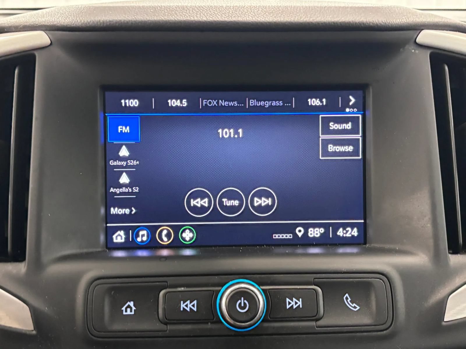 Used 2024 GMC Terrain SLE w/ Elevation Edition FWD image 38