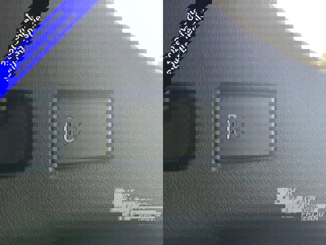 New 2025 Chevrolet Suburban Premier image 29