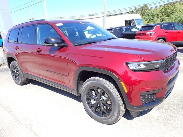 New 2025 Jeep Grand Cherokee L Altitude image 9