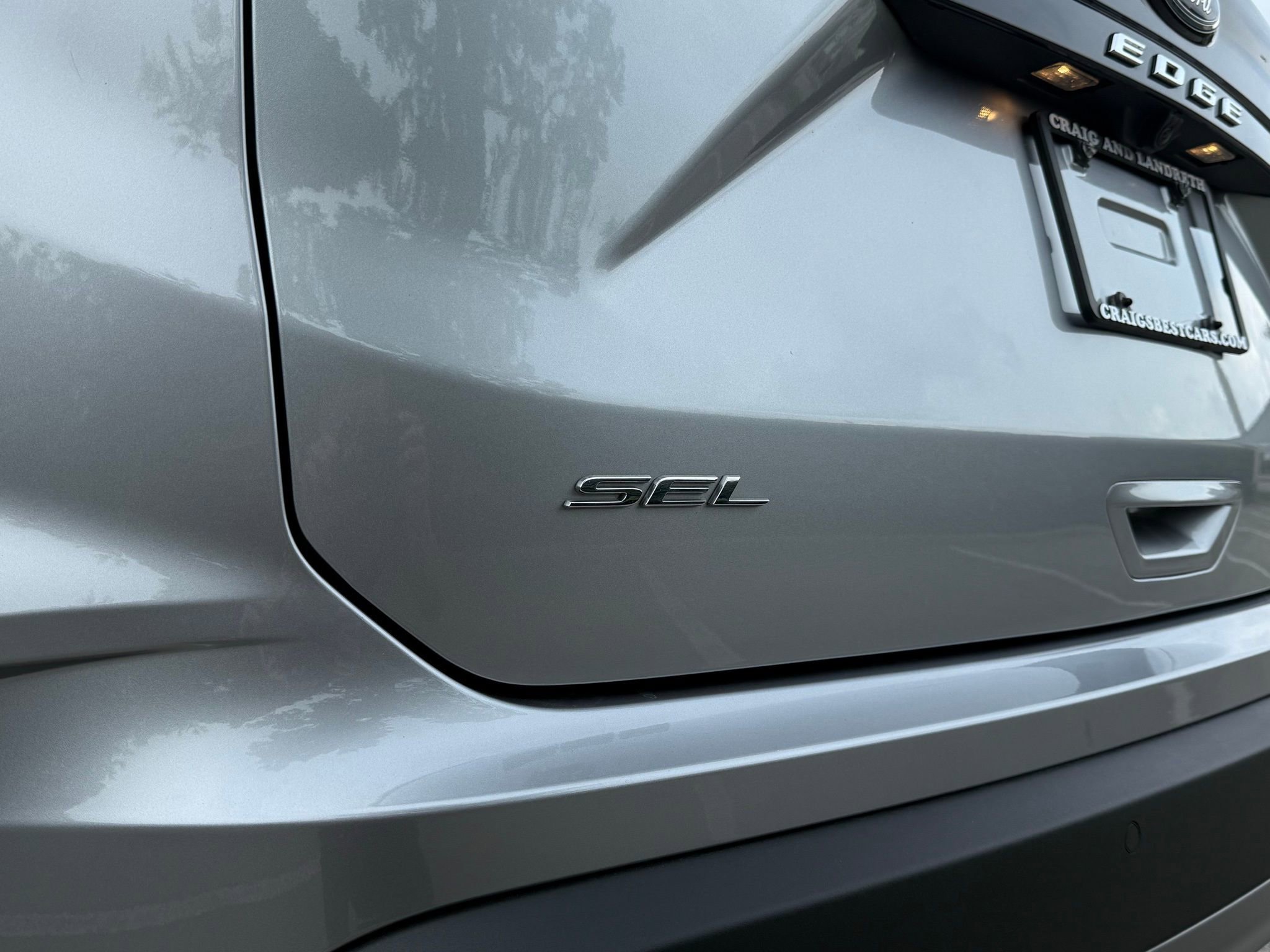 Used 2024 Ford Edge SEL w/ Convenience Package image 8