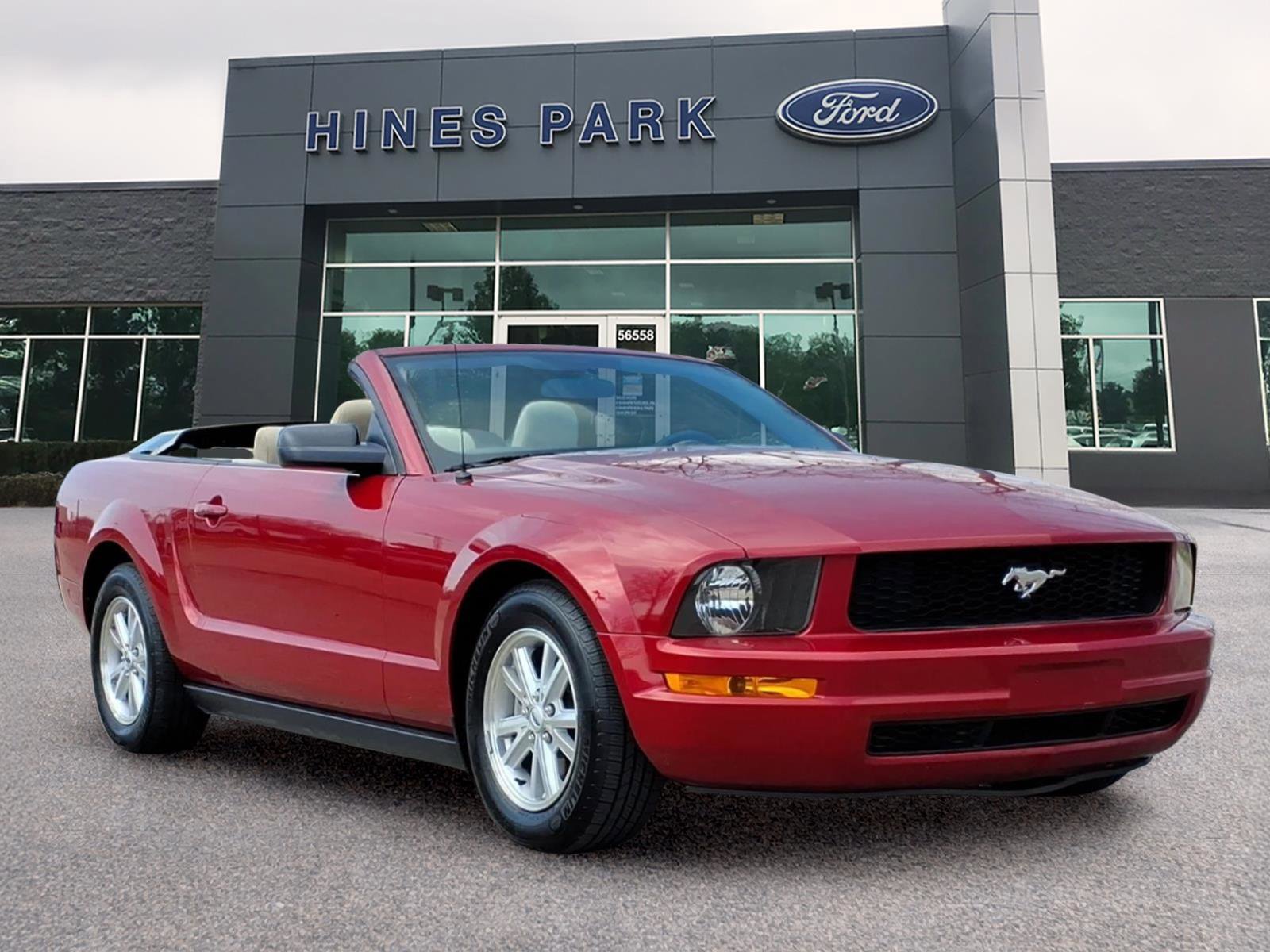 Used 2008 Ford Mustang Convertible RWD video 1