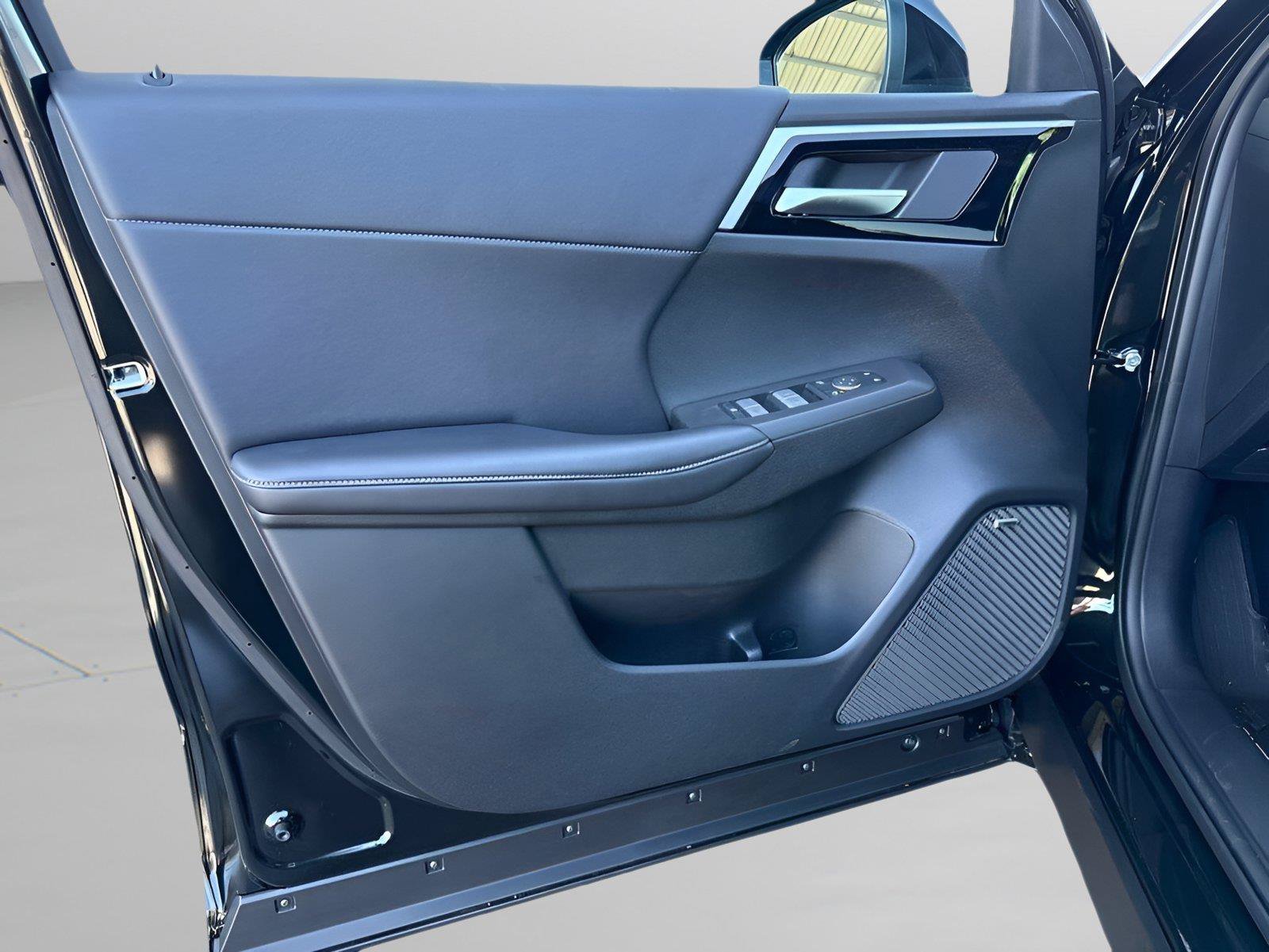 New 2026 Mitsubishi Outlander LE FWD image 29