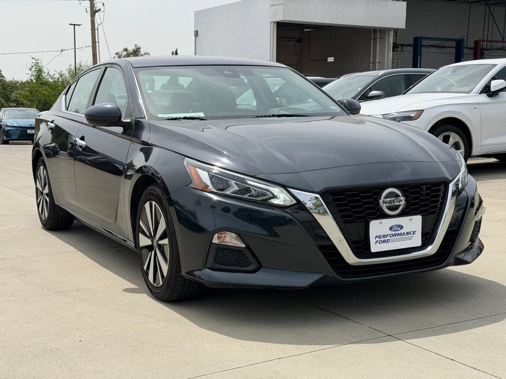 Used 2022 Nissan Altima 2.5 SV FWD image 4