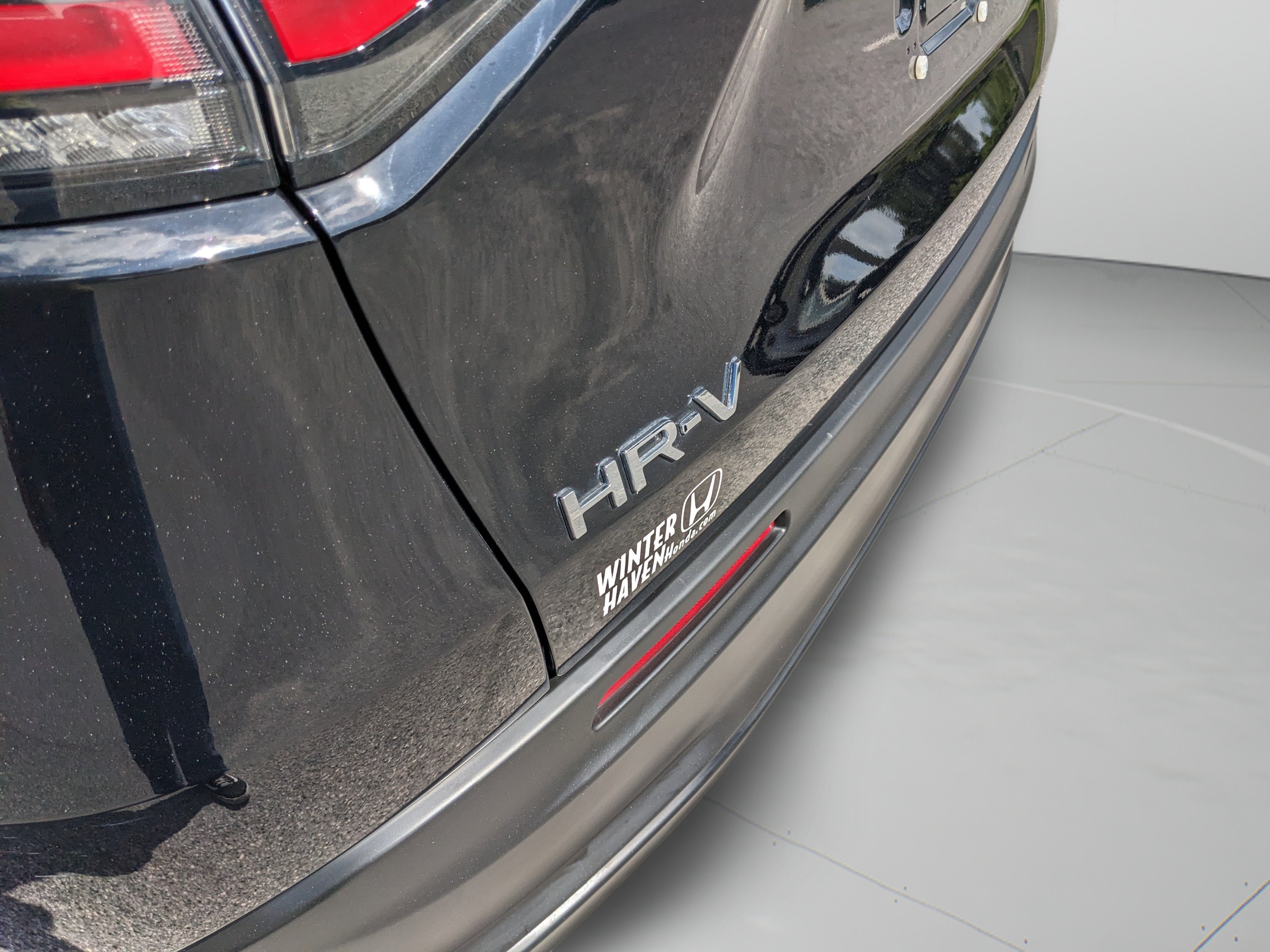 Used 2024 Honda HR-V LX image 40