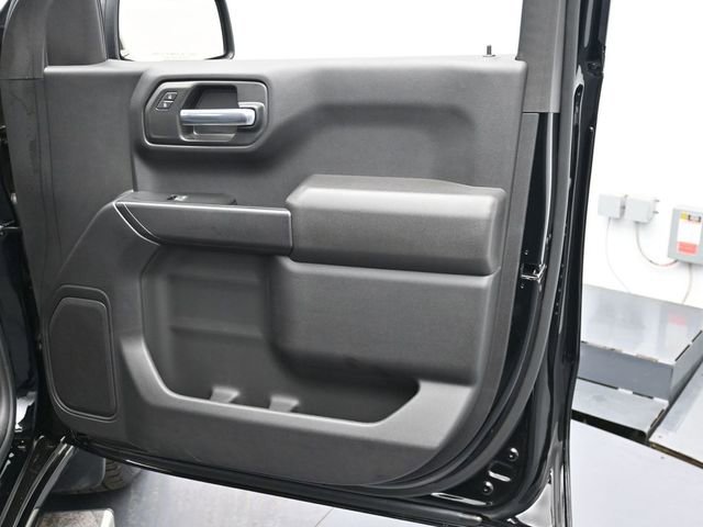 Used 2025 Chevrolet Silverado 1500 Custom image 27