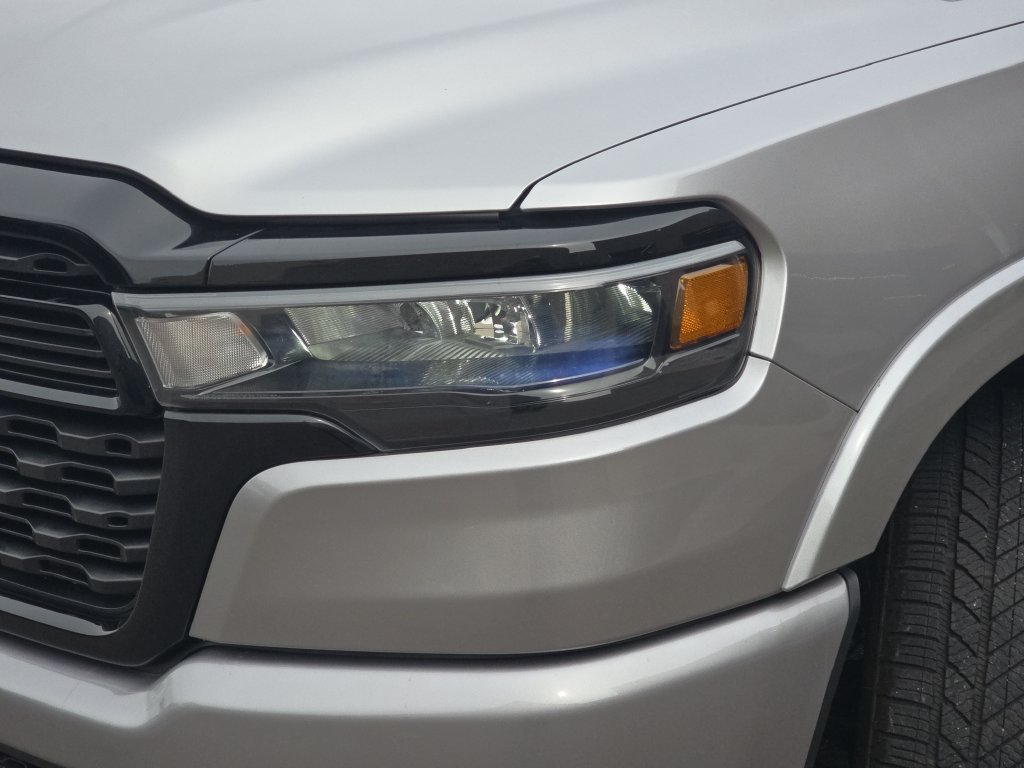 Used 2025 RAM 1500 Big Horn AWD/4WD image 32
