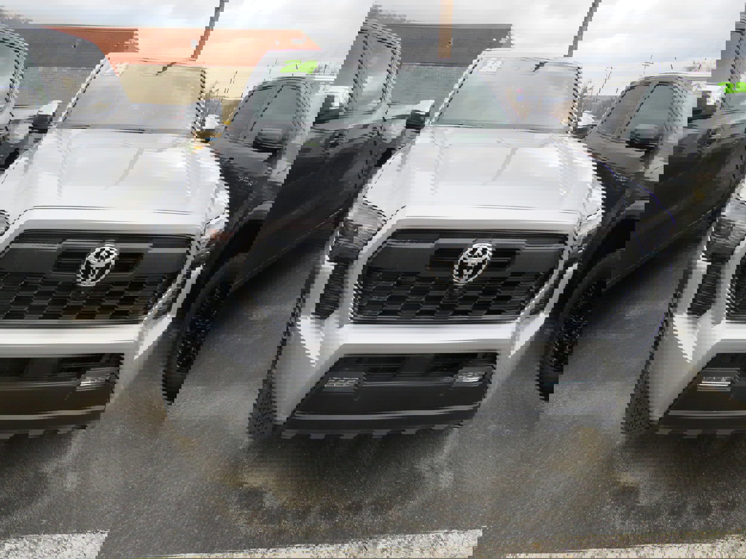 Used 2024 Toyota Tacoma TRD Off-Road w/ TRD Off Road Premium Package image 2