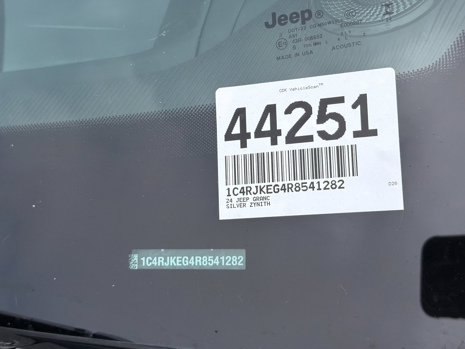 Used 2024 Jeep Grand Cherokee L Summit image 4