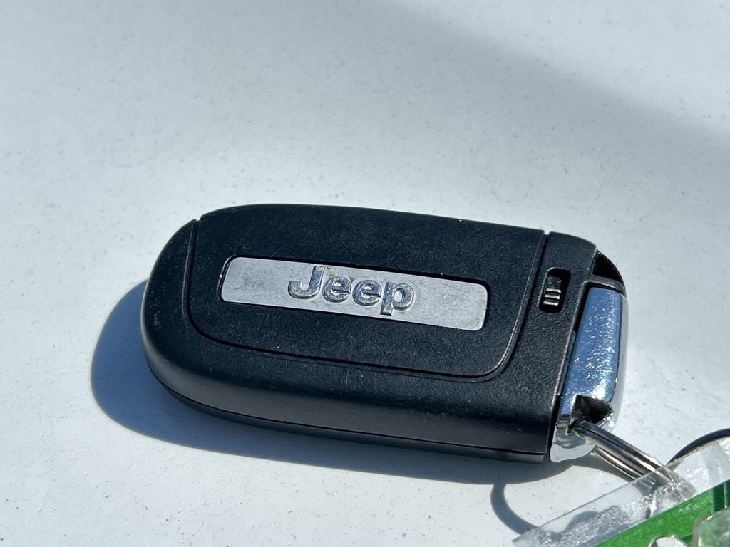 Used 2023 Jeep Compass Limited w/ Elite Group image 11