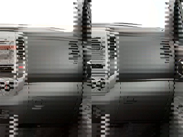 Used 2010 Toyota Tacoma PreRunner image 18